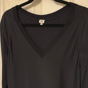 Wilfred / Aritizia | 100% Silk Black V-neck Sweatshirt Blouse - Size S